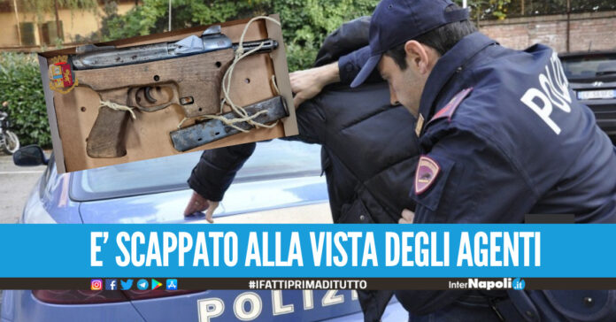 Terrore nel Napoletano, pregiudicato fermato in auto con un mitra