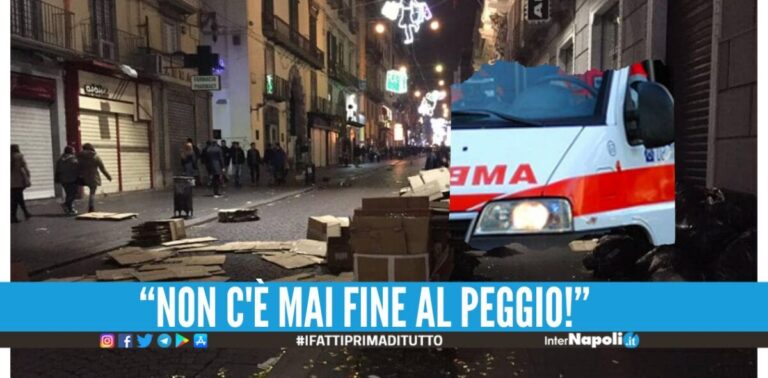 Furto in ambulanza a Napoli, rubato lo zaino dell'autista del 118