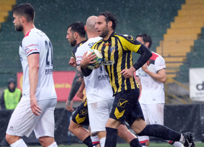 Quattro i precedenti tra Giugliano e Potenza, tigrotti in leggero vantaggio