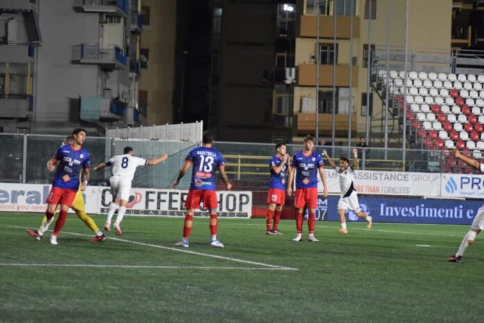 SERIE C-GIRONE C. Il Giugliano vince il derby con la Turris. Ok Juve Stabia, Avellino e Casertana. Stop per il Sorrento