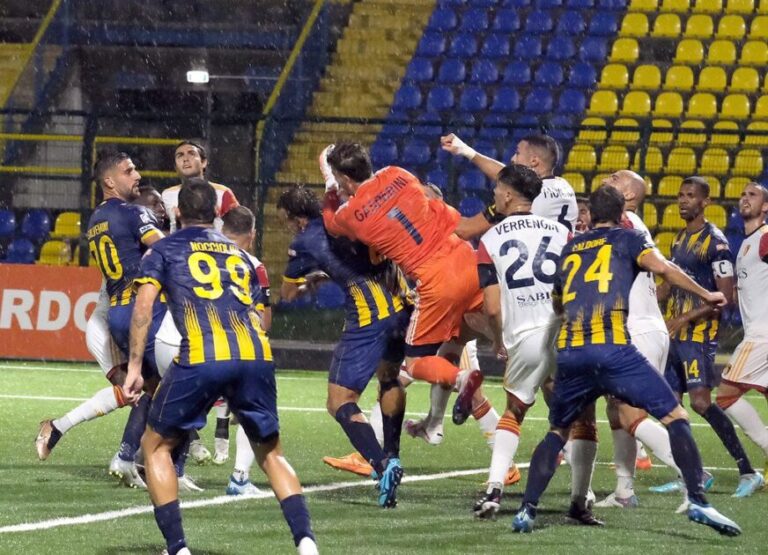 Serie C-Girone C. Presentazione della decima giornata, il Giugliano sfida il Crotone