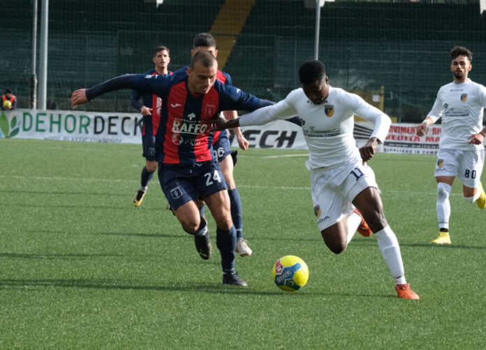 Giugliano-Taranto, 4 precedenti casalinghi: tigrotti leggermente in vantaggio