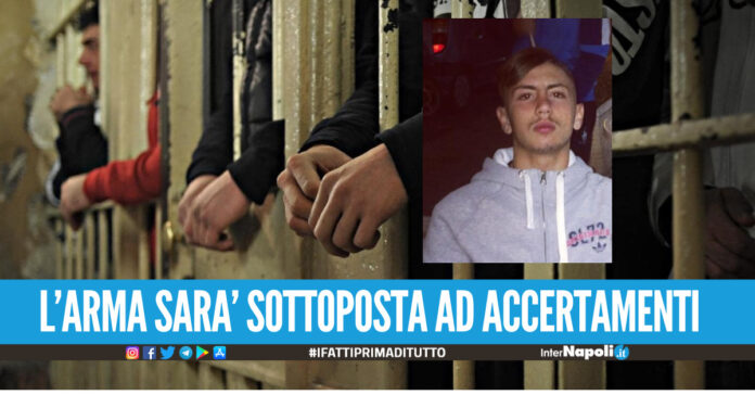 In giro armato di pistola a Piscinola, fermato dai carabinieri dopo un controllo