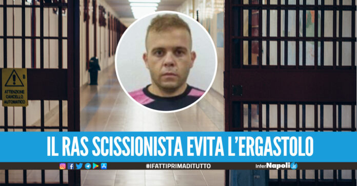 Omicidio Andrea Castello, il ras Mauriello evita l’ergastolo