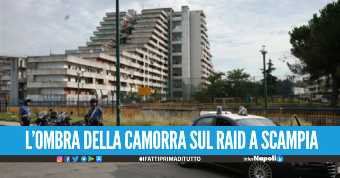 Paura a Scampia, liquido infiammabile all'esterno di un appartamento aperta un'inchiesta