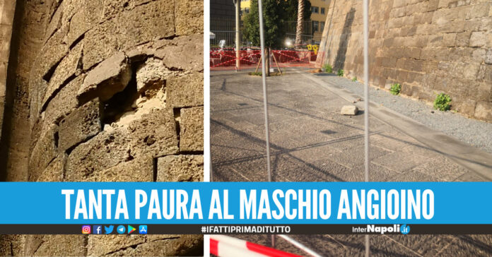 Si stacca una grossa pietra dal Maschio Angioino, il Comune avvia le verifiche