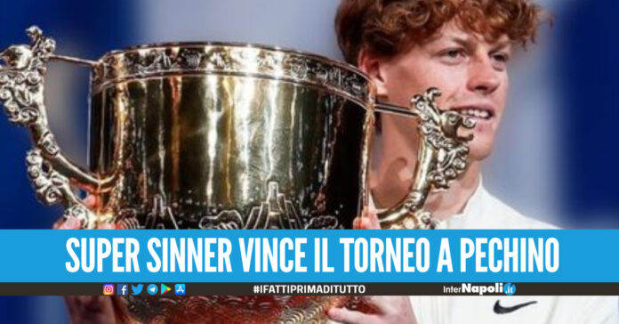 Super Jannik Sinner, batte il tabù Medvedev e vince l'Atp 500 a Pechino ora è numero 4 al mondo
