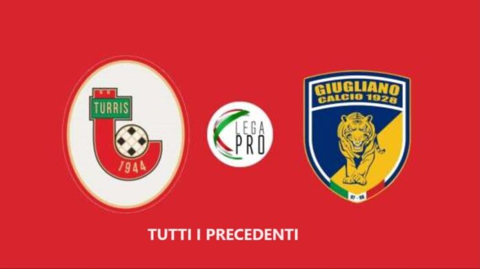 Domenica 29 gennaio torna il derby Turris – Giugliano. Sarà la sesta volta che le due compagini si affronteranno allo stadio “Liguori” di Torre del Greco. I corallini nei cinque precedenti derby sono in leggero vantaggio avendo ottenuto due vittorie, due pareggi e subita una sola sconfitta. Il primo incontro risale al lontano 16 febbraio 1952 ed era il Campionato Promozione Interregionale, l’attuale serie D. La Turris andò subito in vantaggio con Fantozzi, poi nella ripresa il Giugliano pareggiò con Marotta ma nel finale, nel giro di otto minuti, una doppietta di De Caprio regalò una preziosa vittoria ai padroni di casa. Poi le strade si divisero e si dovettero attendere ben 46 anni per rivedere nuovamente il derby. Era il 21 ottobre 1998 e le due squadre stavolta militavano in C2. Il derby finì in parità (2-2), i padroni di casa andarono per ben due volte in vantaggio grazie ai gol di De Santis e Lattanzi mentre per gli ospiti andarono a segno Bozzetti e Monti. Anche l’anno dopo il derby finì in parità, ma stavolta senza gol, mentre il quarto incontro vide la Turris prevalere sul Giugliano per 2-0 grazie alle reti di Dell’Orzo e Rizzioli. L’ultimo derby si è disputato lo scorso anno ed era la 24^ giornata del campionato di Serie C. I tigrotti vinsero 2-0 con i gol di Salvemini e Oyewale. Ecco i tabellini dei cinque precedenti derby disputati a Torre del Greco: Campionato Promozione Interregionale – Girone “M” 10-02-1952 – 18^ giornata – Turris – Giugliano 3-1 Turris: Pipan, Capolino, Pastore II, Gianolli, Santamaria, De Caprio, Grilli, Dal Miglio, Fantozzi, Manola, Andreoli. Allenatore: Busiello Giugliano: Bottoni, Cerciello, Cibelli, Lombardi, Pisa, De Paola, De Cristofaro, Paudice, Marotta, Buccioli, D’Alia. Allenatore: Gerbi Arbitro: Grillo di Afragola Reti: 5’ Fantozzi (T), 64’ Marotta (G), 81’ e 89’ De Caprio (T). Campionato serie C2 1998/1999 21-10-1998 – 4^ giornata Turris-Giugliano 2-2 Turris: Mugnai, Vitiello, Cunti, Dell’Oglio, Ferraro, Schettini, De Santis, Costantini (73’ Liguori), Acampora (77’ Lattanzi), Rizzioli, De Carolis (55’ D’Antò). A Disposizione: Tavani, Sugoni, Torlo, Manzo. Allenatore: Strino Giugliano: Mezzacapo, Bocchino, Barbini, Monti, Grasso, Schettini, Pisani, Cerbone, Campilongo (86’ Rogazzo), Gerundini (46’ Bozetti), Farinelli (90’ Iscaro). A Disposizione: Abbatiello, Zavarone, De Carlo, Fecarotta. Allenatore: Ricciardi Arbitro: Cenni di Imola Marcatori: 13’ De Santis (T), 64’ Bozzetti (G), 83’ Lattanzi (T), 85’ Monti (G). Campionato serie C2 2000/2001 06-05-2001 – 33^ giornata – Turris-Giugliano 2-0 Turris: Maresca, Scala, Manzo, Pinto, Ruggiero, Bertolone, Ragone (84’ Stazi), Camporese, Galli, Rizzioli (62’ Cannalonga), Dell’Orzo (56’ Scarpa). A Disposizione: Montella, Morano, Iavarone, Evacuo. Allenatore: Apuzzo. Giugliano: Schettino, Siniscalco, De Carlo, Matarangolo (46’ Numerato), Misiti, Caravano, Parise (46’ Fattizo), Condò, Pisani, Balestrrieri, Caliano (77’ Aversano). A Disposizione: Spinetta, Russo, Puca, Longone. Allenatore: Chiancone Arbitro: Cirone di Palermo Marcatori: 45’ Dell’Orzo (T), 48’ Rizzioli (T). Campionato serie C 2022/2023 29-01-2023 – 24^ giornata Turris-Giugliano 0-2 Turris (4-3-3): Perina, Vitiello, Miceli, Frascatore, Contessa (64' Boccia); Franco (82' Longo), Maldonado, Haoudi; Ercolano (64' Giannone), Maniero, Guida (46' Leonetti). A disposizione: Donini, Fasolino, Acquadro, Taugourdeau, Santaniello, Stampete, Invernizzi, Di Nunzio, Finardi. Allenatore: Fontana Giugliano (3-5-2): Sassi, Scognamiglio, Biasol, Poziello; Di Dio, Ceparano (65' De Rosa), Iglio (82' Rondinella), Eyango (64' Felippe), Oyewale; Sorrentino (74' Piovaccari), Salvemini (82' Basha). A disposizione: Viscovo, Coprean, Zullo, Poziello R., Scanagatta, Ciuferri, Gomez, Nocciolini. Allenatore: Di Napoli. Arbitro: Angelucci di Foligno Marcatori: 77' Salvemini (G), 90' Oyewale (G)