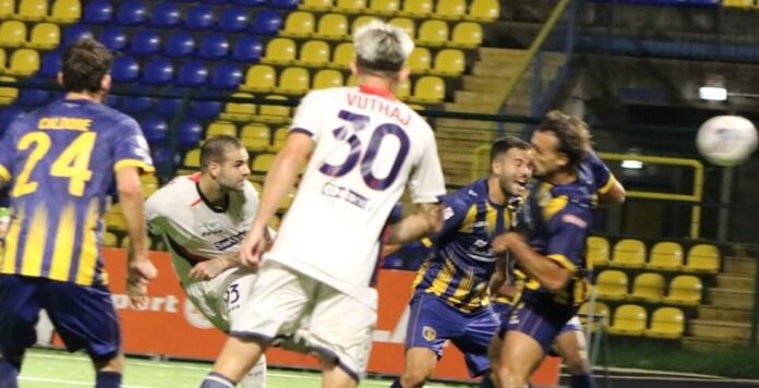 Serie C-Girone C. Cade la Juve Stabia a Caserta e l’Avellino ne approfitta. Sconfitta casalinga del Giugliano con il Crotone