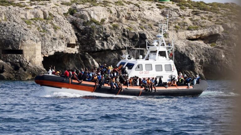 Lampedusa e la sfida degli immigranti: una prospettiva umanitaria