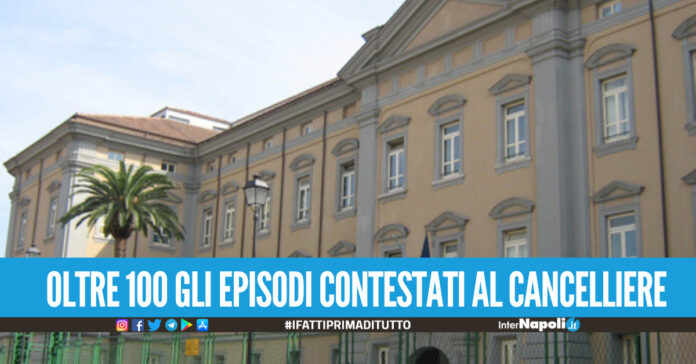 Condannato cancelliere del tribunale di Napoli Nord si appropriava delle marche da bollo e le vendeva agli avvocati