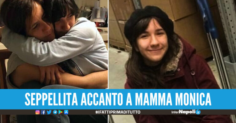 Giulia Cecchettin sarà seppellita vicino alla mamma, la sorella: “Abbracciatevi anche per me”
