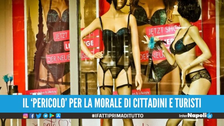 Stop ai sexy shop a Sorrento, il sindaco: 