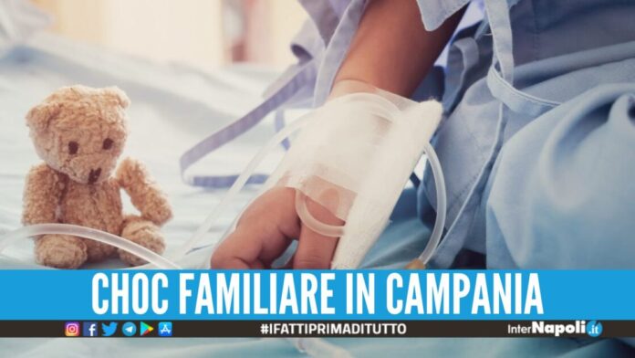 Bimbo beve un integratore e finisce in ospedale, gravi ustioni alla gola
