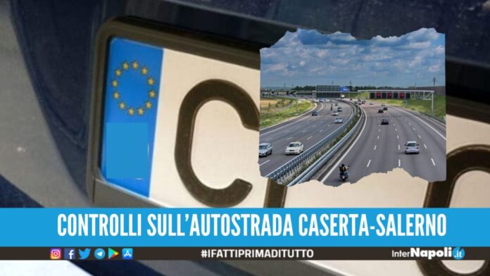 Beccato con una targa straniera sull'A30, denunciato l'automobilista