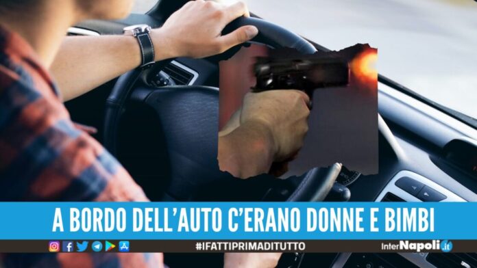 Esplode i colpi di pistola contro la 500, minorenne fermato a Napoli