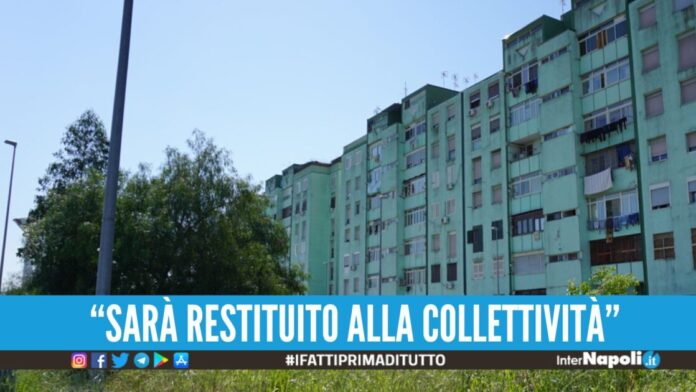 Sgomberato un immobile occupato abusivamente dalla camorra di Caivano