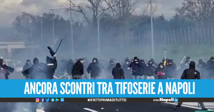 Scontri tra tifosi del Napoli e dell'Union Berlino, tefferugli a Fuorigrotta nei pressi dello stadio Maradona