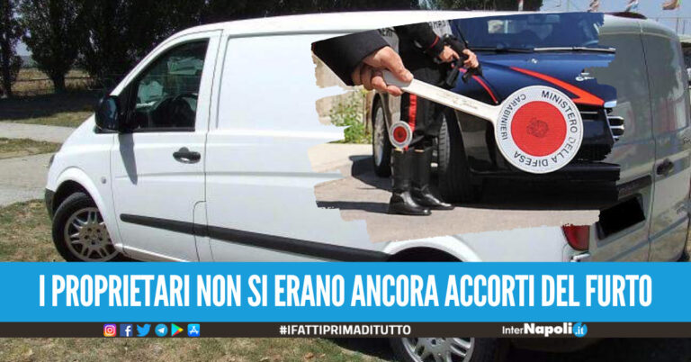 Due scooter appena rubati nel furgone, 3 arresti dopo l’alt dei carabinieri nel Napoletano