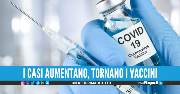 Dinnanzi all'aumento dei casi di covid e influenza i medici esprimono la necessità di sottoporsi alle vaccinazioni.