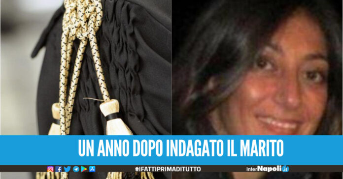 Un anno dopo indagato il marito