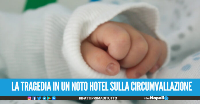Dramma tra Giugliano e Qualiano, neonato muore all'improvviso mentre i genitori dormono