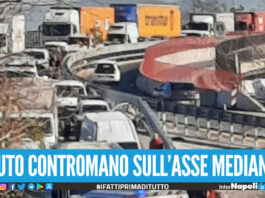 Incidente sull'Asse Mediano, traffico impazzito tra Arzano e Frattamaggiore auto contromano sulla rampa