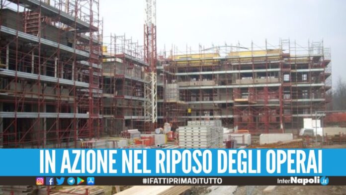 Da Napoli a Caserta per un colpo da 15mila euro, presi dopo l'assalto al cantiere