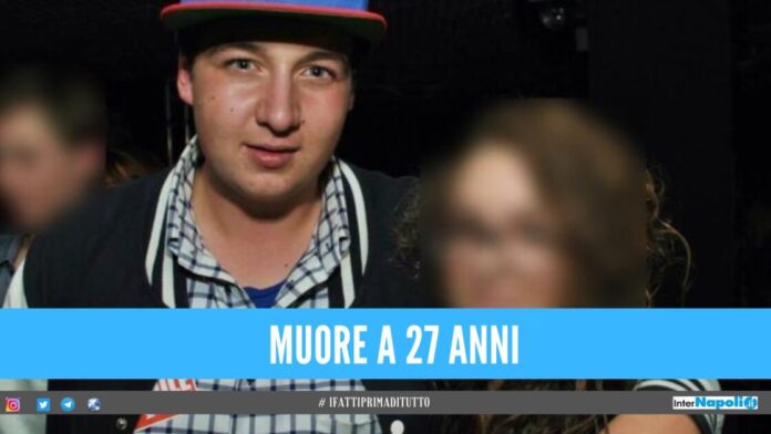 muore a 27 anni