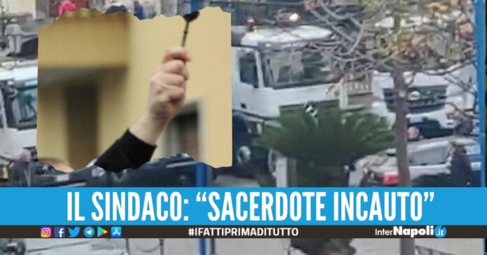 Ditta del pregiudicato di camorra benedetta dal parroco: 