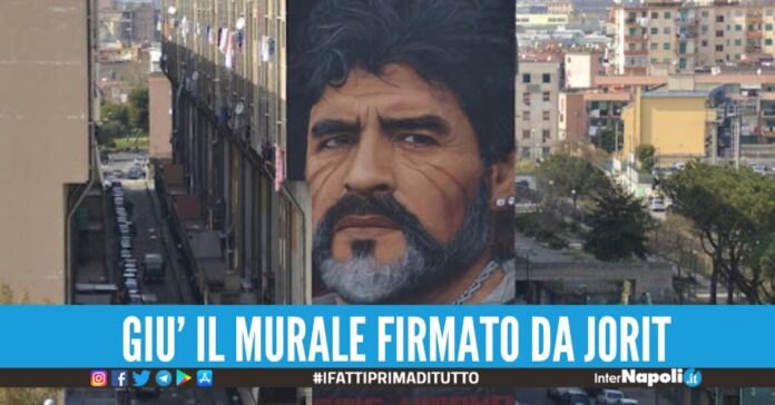 murale maradona abbattuto