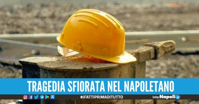 cade dall'impalcatura lettere