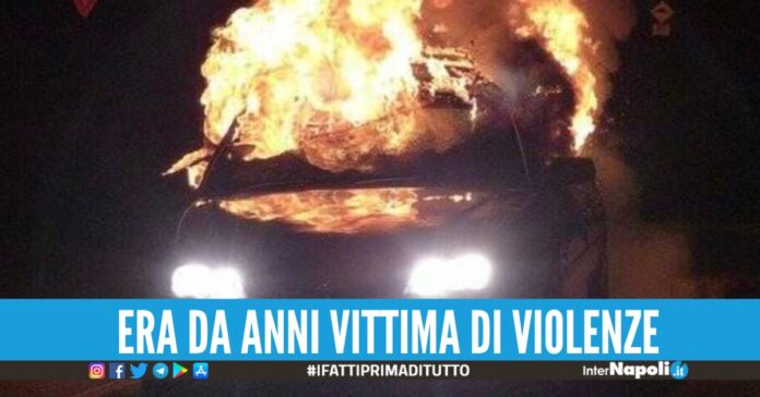 auto in fiamme caserta
