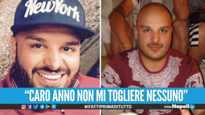 Pubblica il post di Capdanno su Facebook, ma il fidanzato muore poco dopo