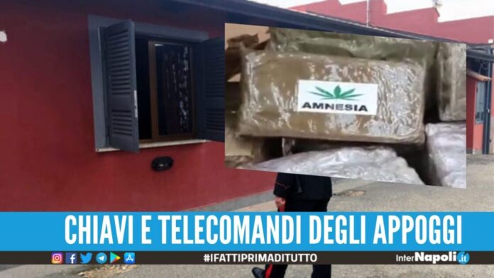 Le Case Rosse tra i nascondigli dei narcos, la chat 