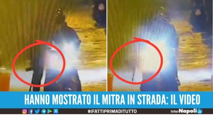 In giro per le strade di Chiaia con il kalashnikov, filmati due ragazzi