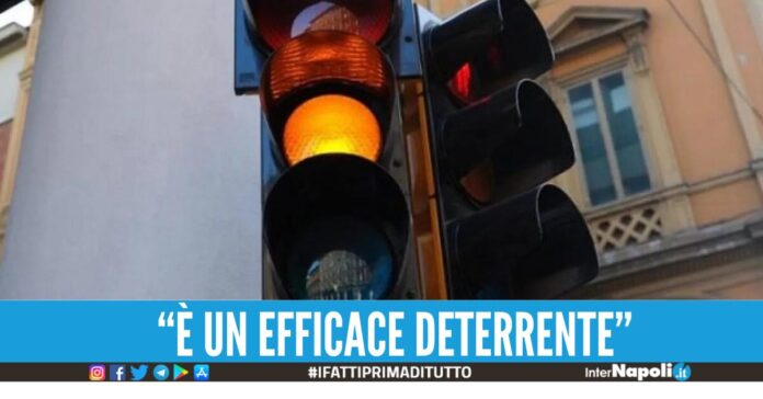 semaforo Castel Volturno