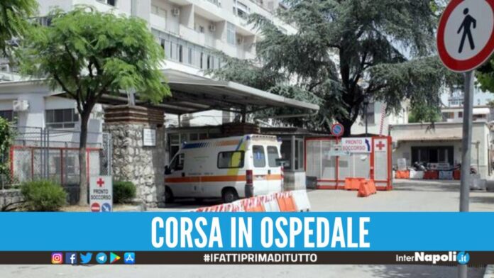 Parte un colpo di fucile fuori al ristorante, ferito giovane di Ponticelli