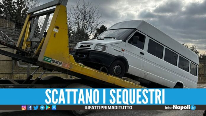 Controlli sugli scuolabus a Qualiano, scoperti pulmini senza assicurazione