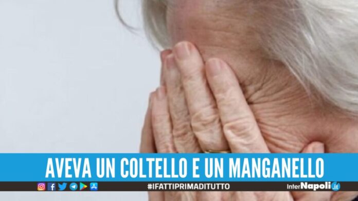 Terrorizza la mamma in casa, 39enne arrestato nel quartiere Sanità