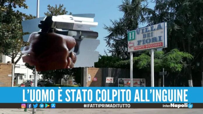 Agguato in strada ad Acerra, 30enne centrato dai colpi di pistola