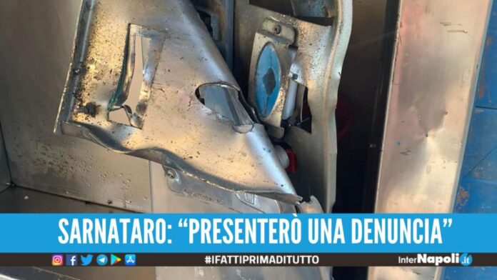 Vandalizzata la casetta dell'acqua, l'ira del sindaco di Mugnano