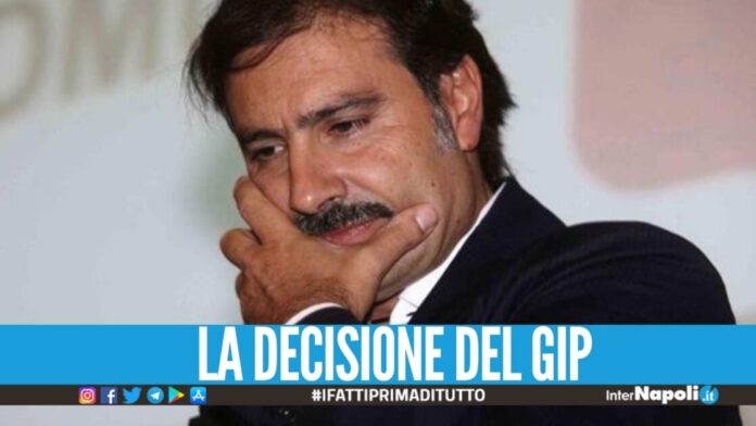 Appalti e corruzione a Pozzuoli, revocati i domiciliari ad Oddati