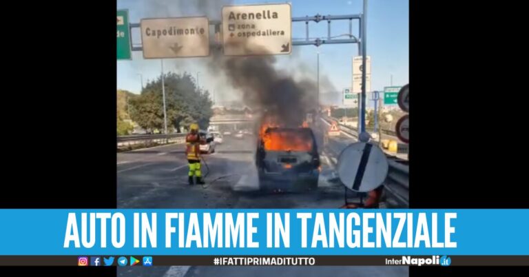 Momenti di paura sulla Tangenziale di Napoli, auto in fiamme VIDEO