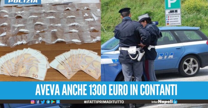 Droga nascosta sotto la ruota di scorta, fermato pusher a Fuorigrotta