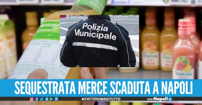 Minimarket dell'orrore a Napoli merendine e succhi di frutta scaduti ai bimbi