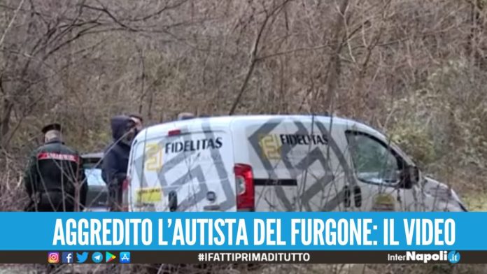 Assalto da film al portavalori, rubati 400mila euro: caccia ai banditi