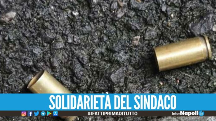 Minacce ad un consigliere comunale nel Nolano, spari contro il garage di casa.