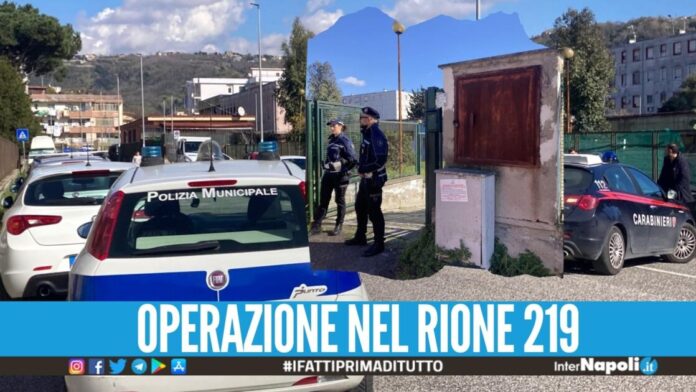 Sgomberato l’alloggio dell’ex custode della scuola, blitz a Quarto