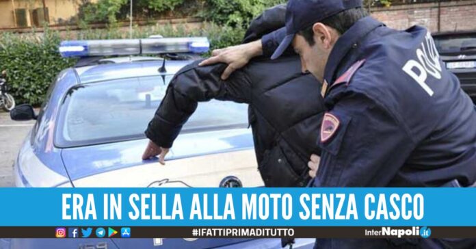 non si ferma all'alt napoli acerra